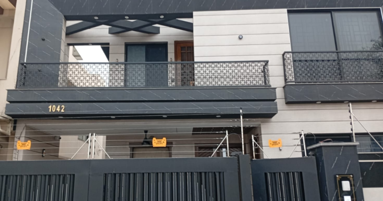 electric fence in wapda town lahore